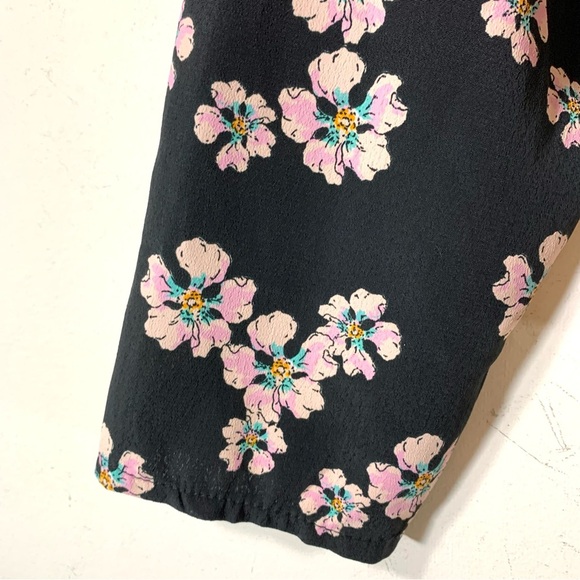 2/$35 ASOS Sweetheart Neckline Floral Peasant Blouse - Picture 6 of 12